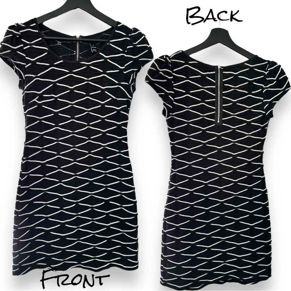 QED LONDON | Black and White Body-con mini-dress | Size Small - Picture 2 of 8